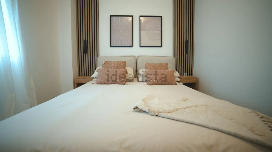 Dormitorio principal con vestidor